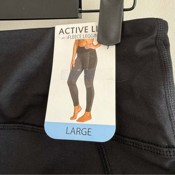 NWT Active Life Black Large Fleece Lined Leggings with Zipper Pockets - Picture 3 of 3
